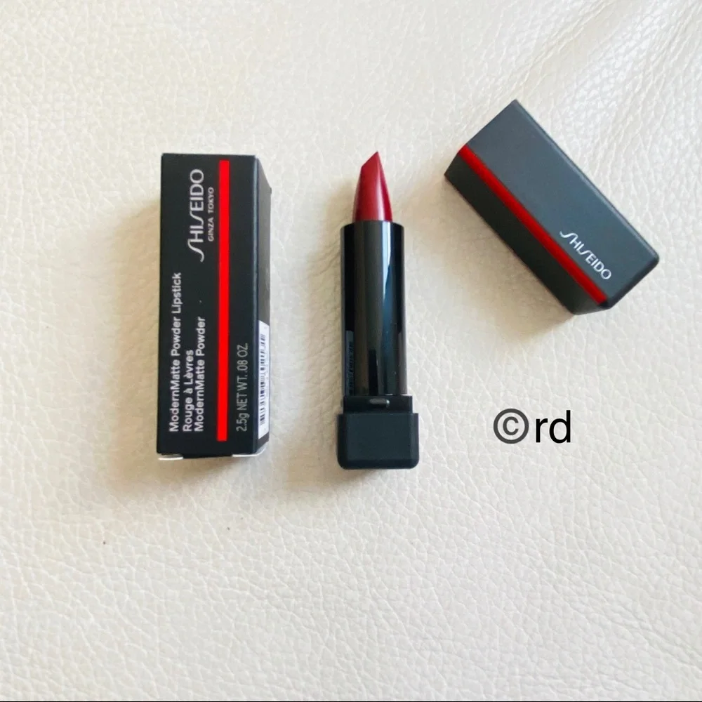 Shiseido Modern Matte Lipstick Exotic Red 2.5g